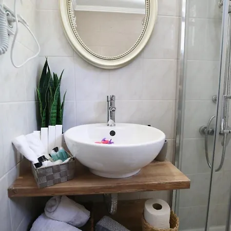 Ilios アパート ニドリ